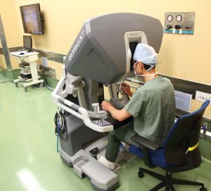 ロボット支援腹腔鏡下腟式子宮全摘除術および腹腔鏡下子宮悪性腫瘍手術 